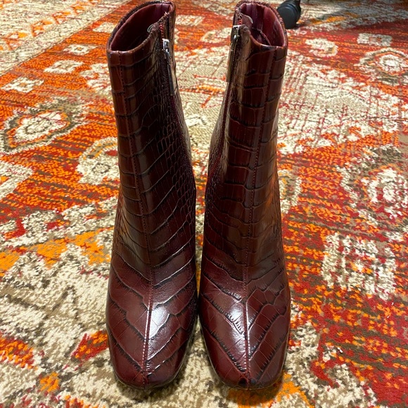 Faux Alligator Print Heeled Boots - Picture 1 of 4